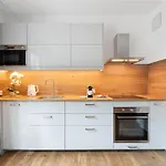 Central Warsaw Apartment - Great Location- Big Luxury Apartment In The Center - 85-5