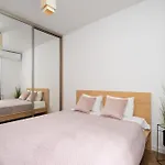 Central Warsaw Apartment - Great Location- Big Luxury Apartment In The Center - 85-5